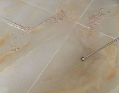 鹤壁市瓷砖空鼓维修公司分享粘合剂选择不当在瓷砖铺贴过程中可能导致以下问题